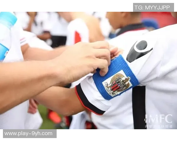 踢足球腰的力量与技巧解析助你成为场上明星球员